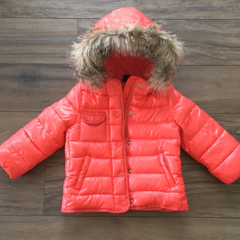 Gap puffer jacket